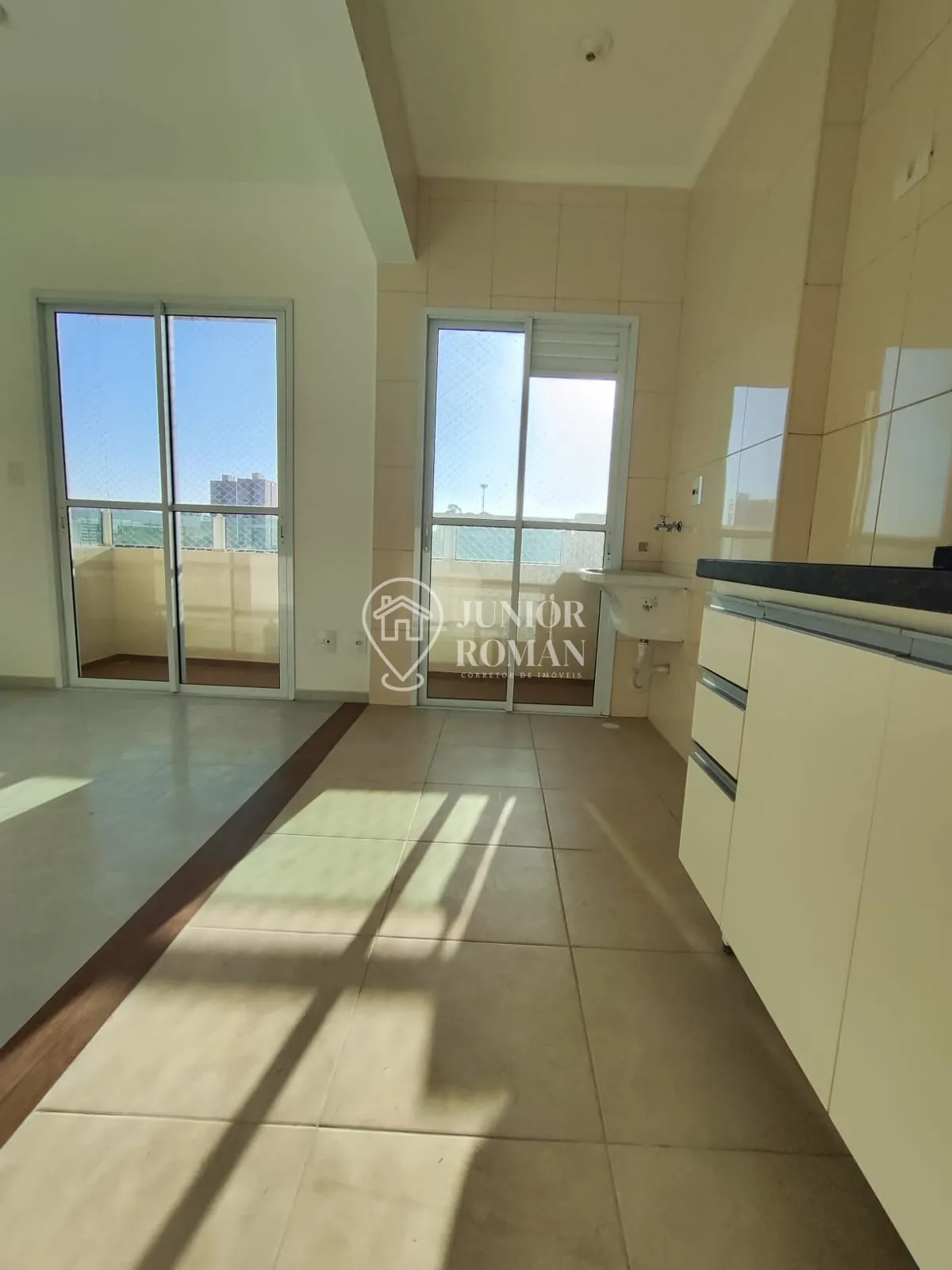 Imagem APTO 2 DORM COM VARANDA NO BAIRRO DEMARCHI - SBC