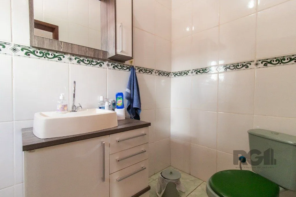 Imagem Casa com 3 dormitórios e 3 vagas no bairro Santa Tereza
