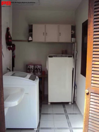 Imagem Casa maravilhosa com 3 dormitórios, 4 vagas no Brooklin