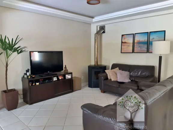 Imagem Casa na quadra da praia de Canasvieiras