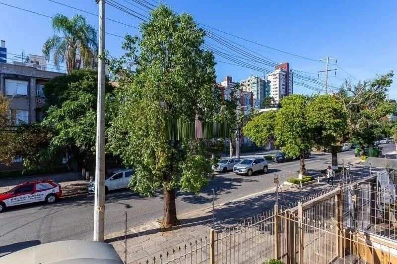 Imagem Apartamento 2 dormitórios, 84 m², 2 banheiros no Bairro Petrópolis em Porto Alegre