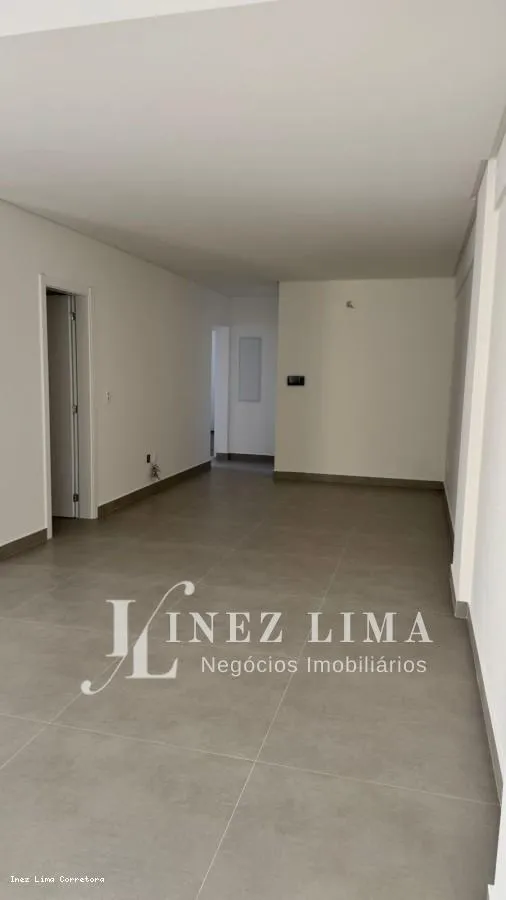 Imagem Apartamento 3 dormitórios para Venda em Itapema, Meia Praia, 3 dormitórios, 3 suítes, 4 banheiros, 2 vagas