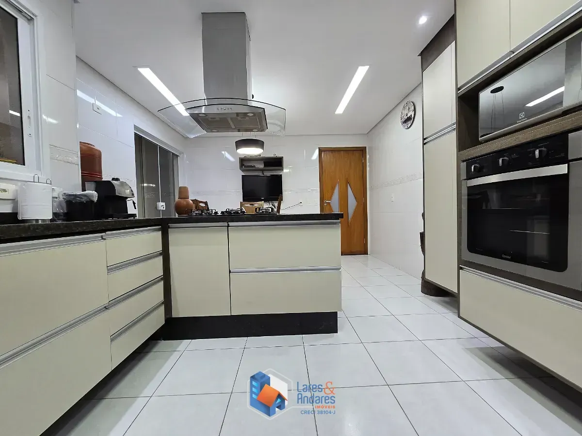 Imagem Casa para venda em Vila Mazzei com 3 quartos, sendo 3 suítes, 144m²