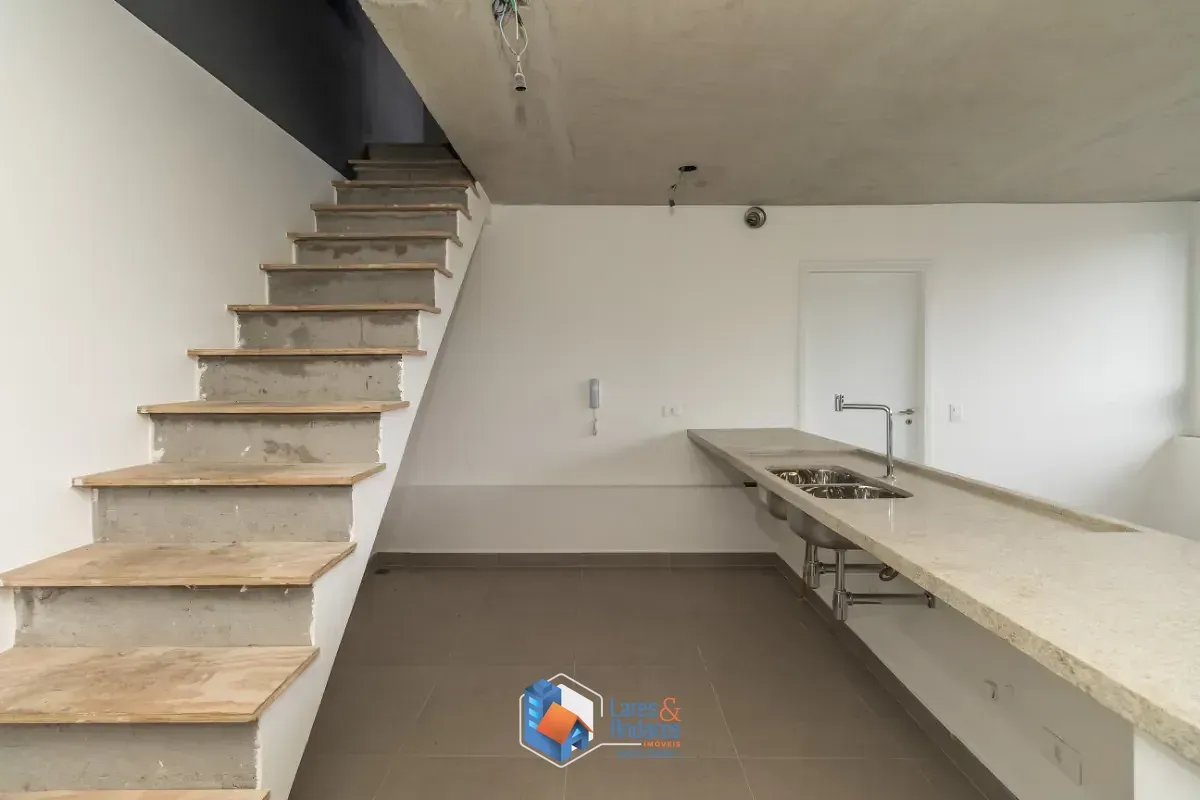 Imagem Cobertura para venda em Vila Ipojuca com 2 quartos, sendo 2 suítes, 142m²