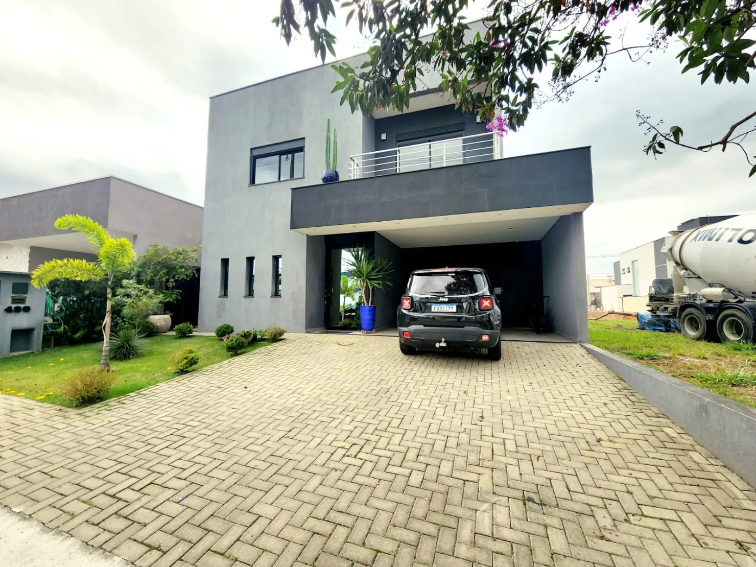 Imagem Casa à venda 4 Quartos, 2 Suites, 2 Vagas, 300M², Piracangaguá, Taubaté - SP | Condomínio Ouroville