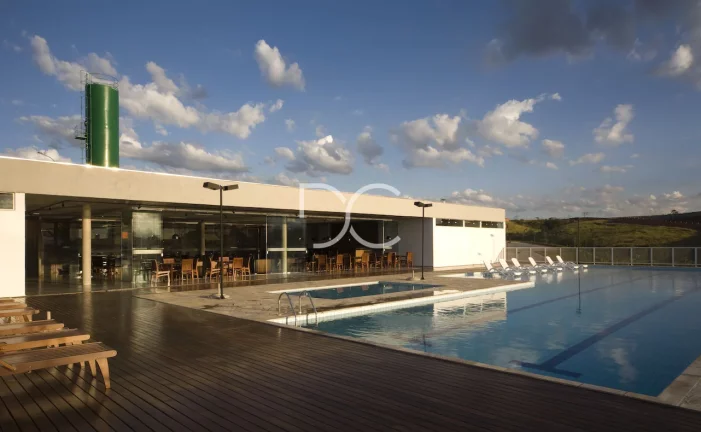 Imagem Condomínio Alphaville Nova Esplanada 3 - Venda Casa Térrea | AC 249m² | AT 465 m² | 3 Suítes | 1 Sala de TV | 5 Ban | 4Vagas | Piscina