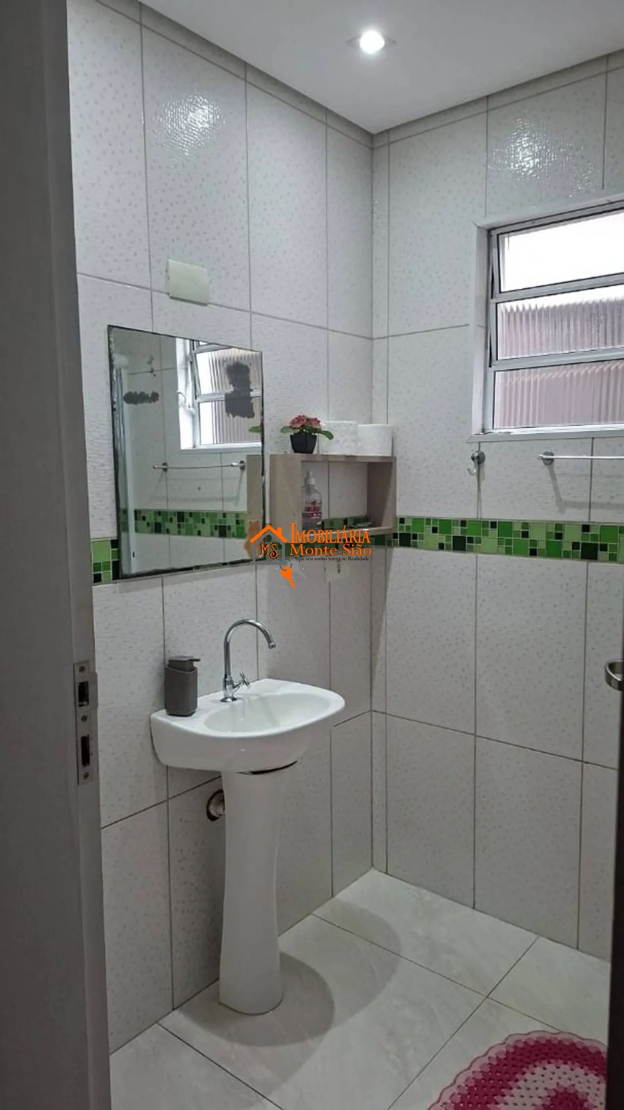 Imagem Sobrado com 3 dormitórios à venda, 250 m² por R$ 740.000,00 - Jardim Presidente Dutra - Guarulhos/SP