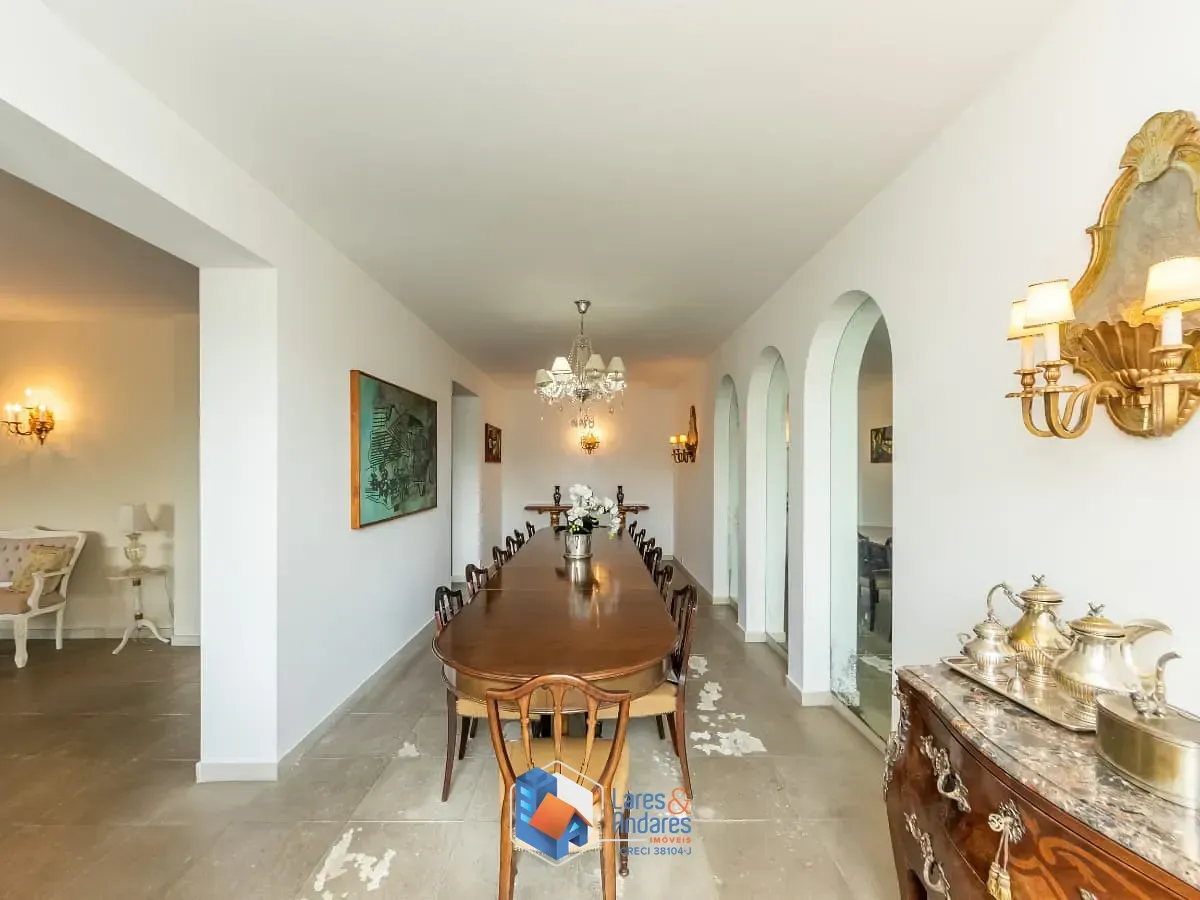 Imagem Casa para venda em Pacaembu com 3 quartos, 379m²