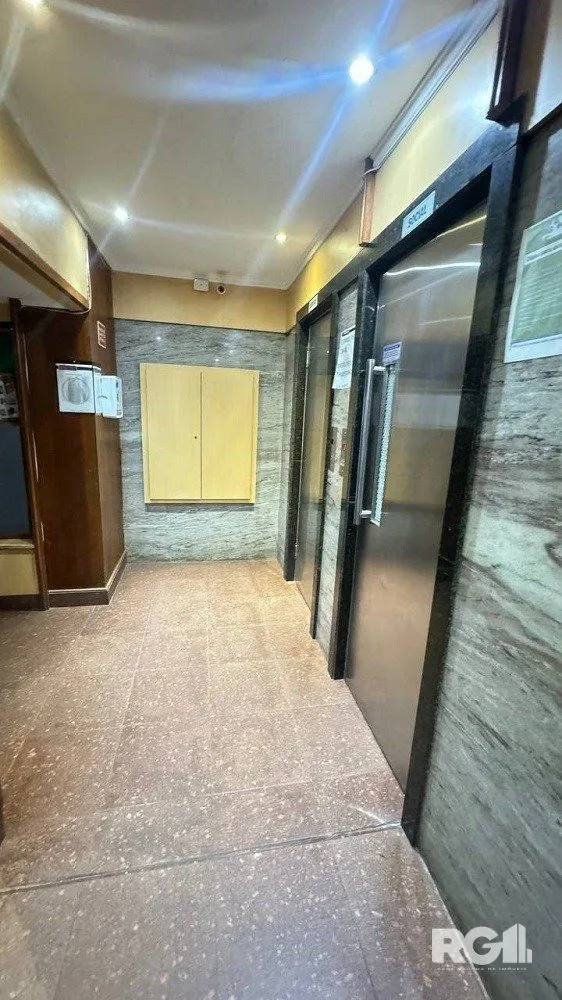 Imagem APARTAMENTO DE 3 DORMITÓRIOS COM VAGA DE GARAGEM NO CENTRO HISTÓRICO.