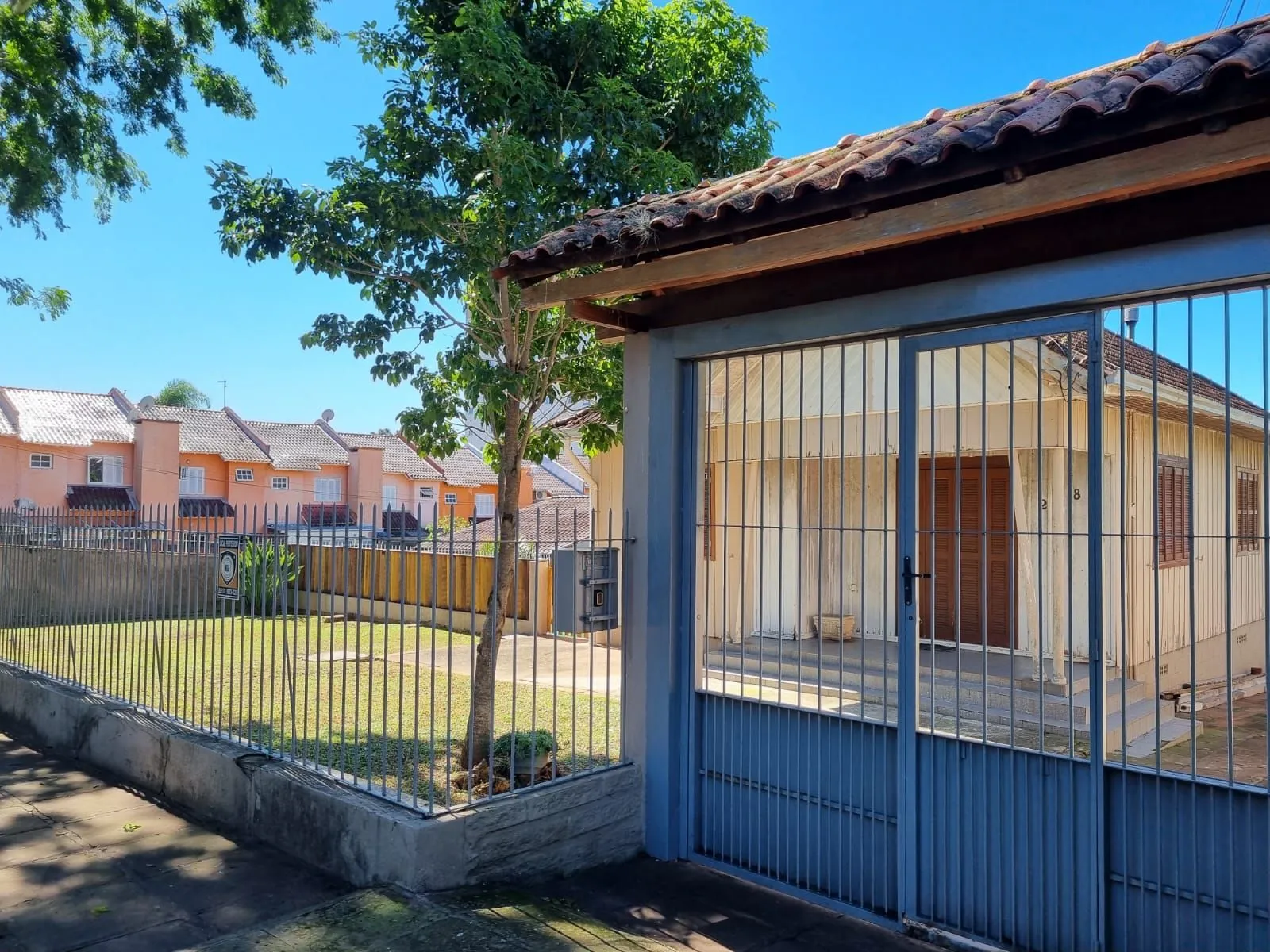 Imagem Casa / terreno 841,69 M² churrasqueira e piscina. Bairro Canudos, Novo Hamburgo