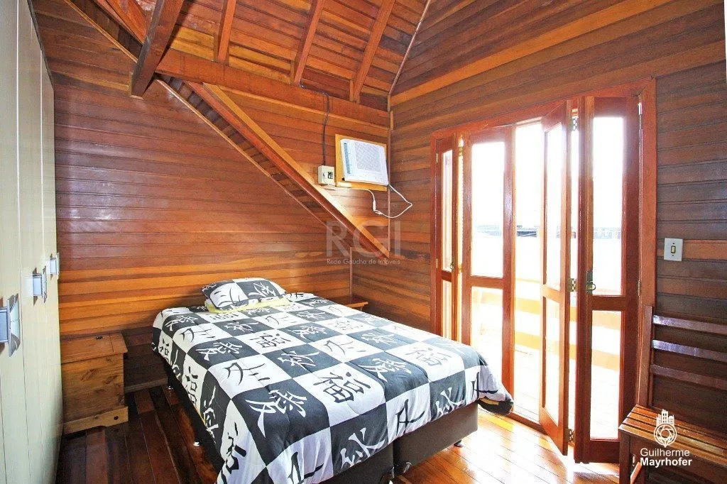 Imagem Casa para Venda - 235m², 3 dormitórios, sendo 1 suites, 3 vagas - Sarandi
