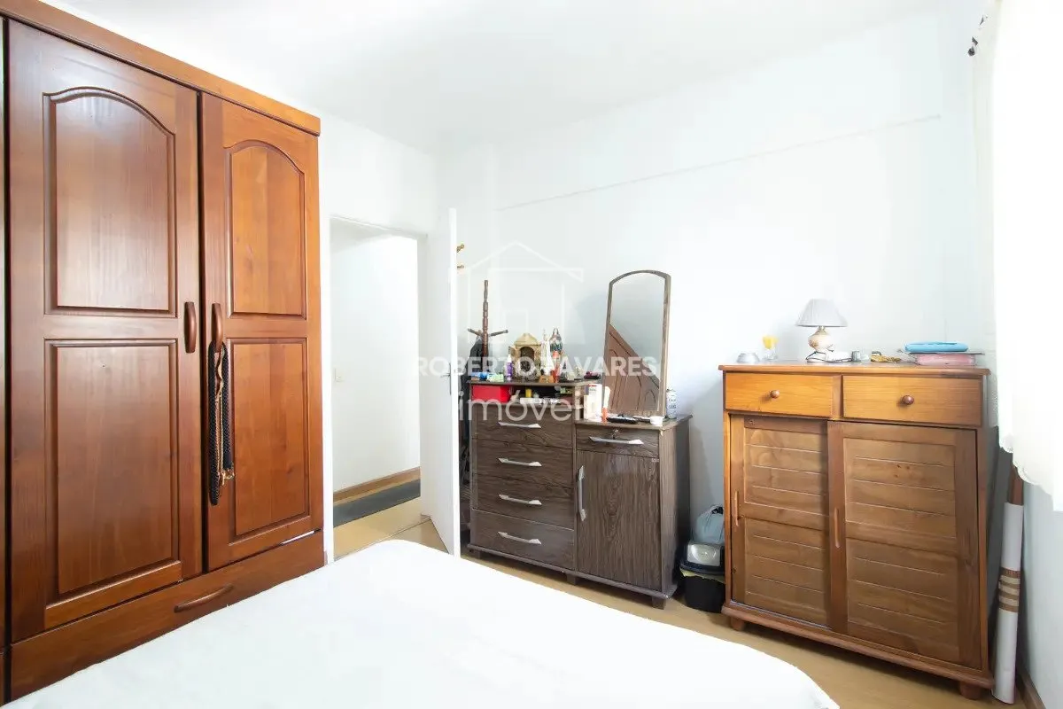 Imagem Imperdível na Saúde! Apartamento mobiliado, decorado e pronto para morar - São 50m² muito bem distribuídos, com 2 quartos, 1 banheiro e 1 vaga de garagem.