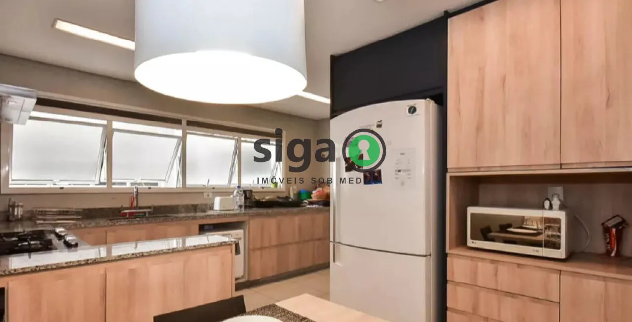 Imagem Apartamento à venda com 238m², 3 suítes e 4 vagas na Vila Andrade