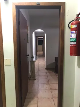 Imagem Excelente apartamento em ótima localização da Praia do Morro 2 quartos sendo uma suíte com varanda