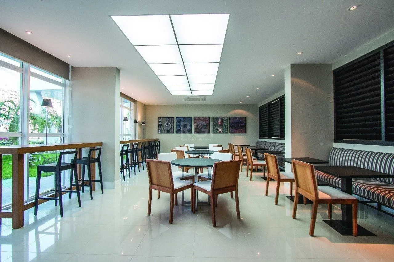 Imagem Conjunto/Sala para Venda - 35m², 0 dormitórios, 1 vaga - Petrópolis