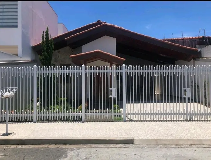 Foto do imóvel Casa à venda 3 Quartos, 1 Suite, 4 Vagas, 250M², Jardim Paraibá, Aparecida - SP