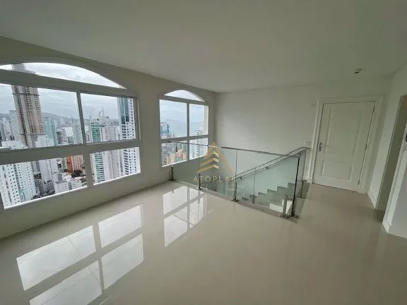 Imagem Cobertura à venda, 240 m² por R$ 7.900.000,00 - Centro - Balneário Camboriú/SC