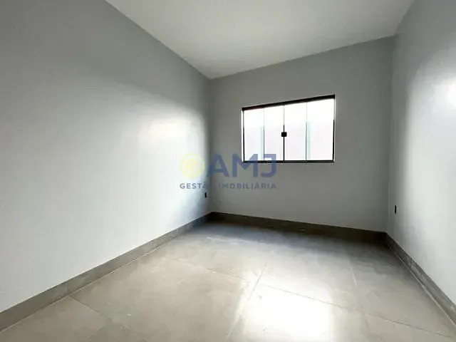 Imagem Casa no Jardim Itaipu - 3 quartos