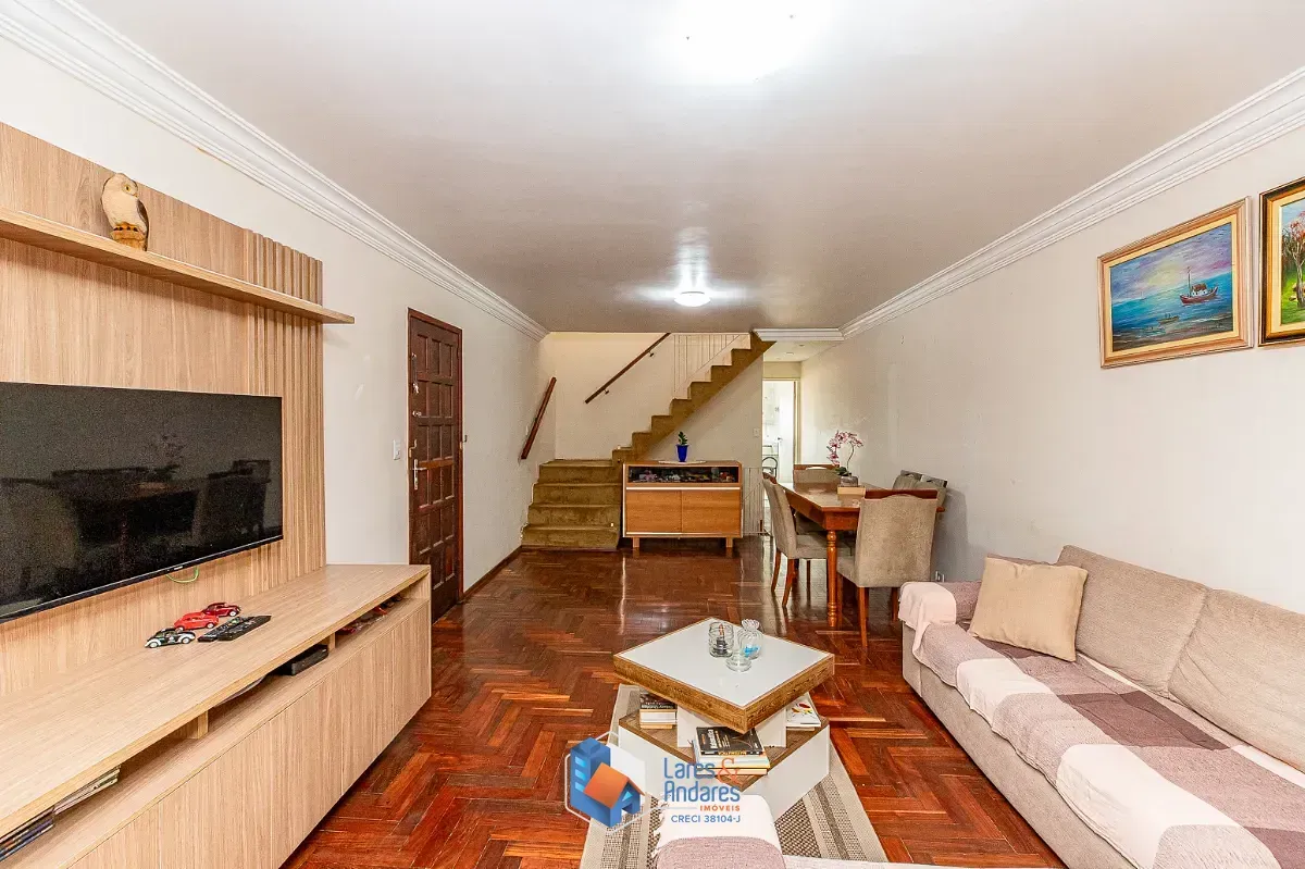 Imagem Sobrado para venda em Jardim Umuarama com 3 quartos, sendo 1 suíte, 396m²