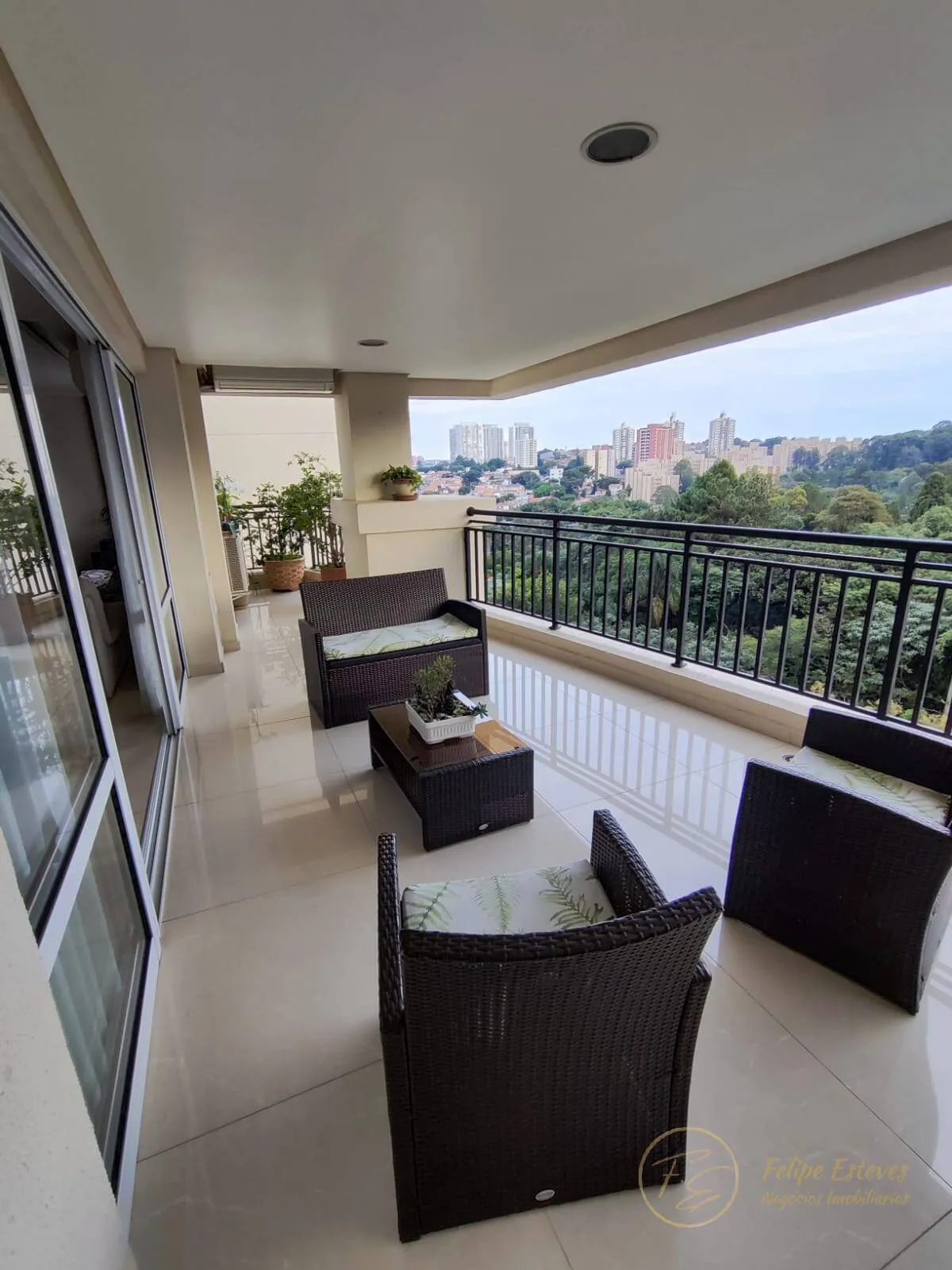 Imagem Belíssimo 194m - 4 quartos e 3 Suites
