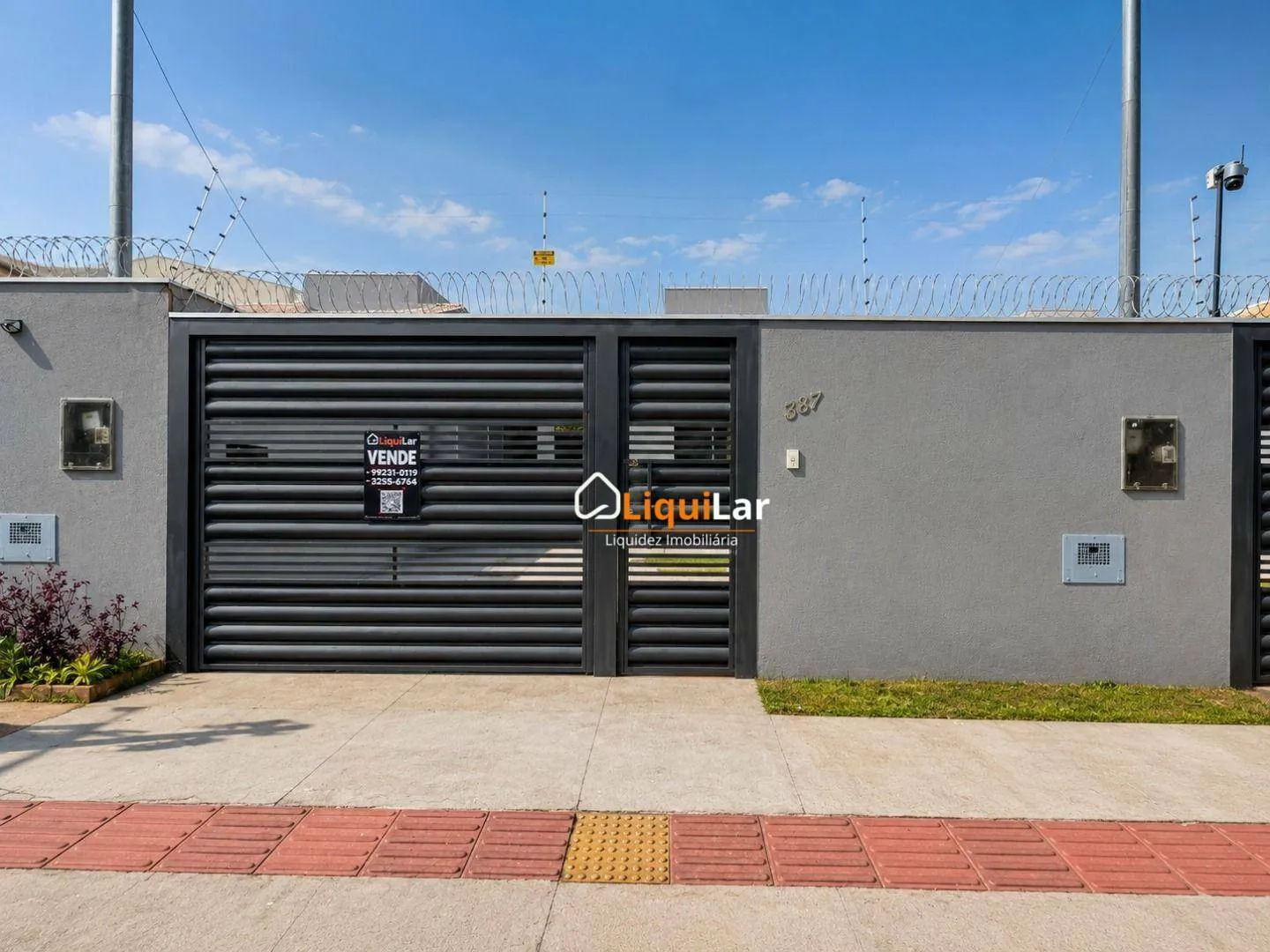 Foto do imóvel Oportunidade no Jardim Samambaia! Casa térrea com 2 quartos, sendo 1 suíte, sala ampla, cozinha americana, banheiro social, área de serviço e varanda