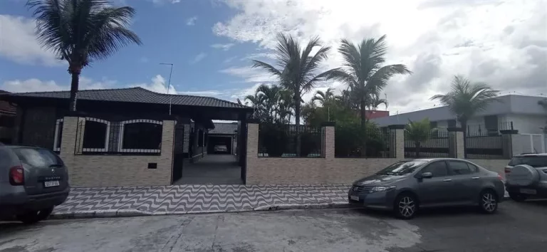 Imagem Casa à Venda em Balneário Flórida, Praia Grande - SP
