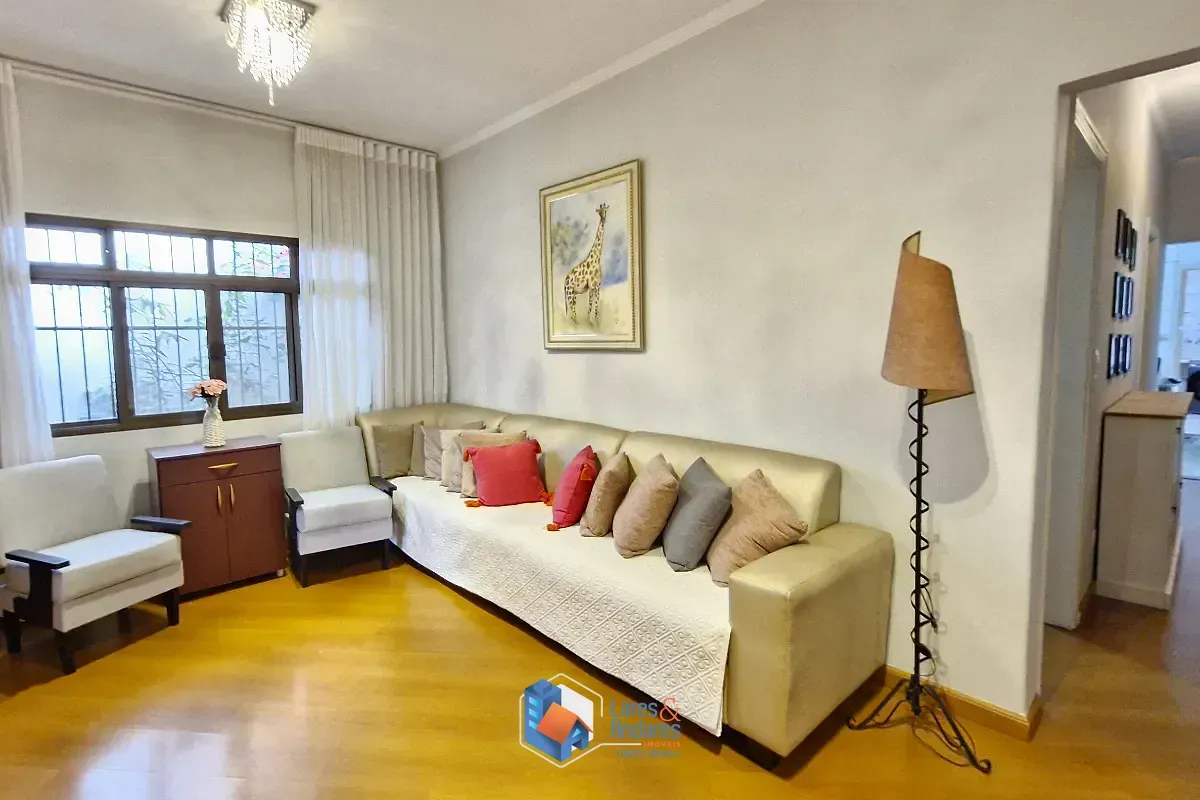 Imagem Casa para venda em Jardim Franca com 2 quartos, sendo 1 suíte, 105m²