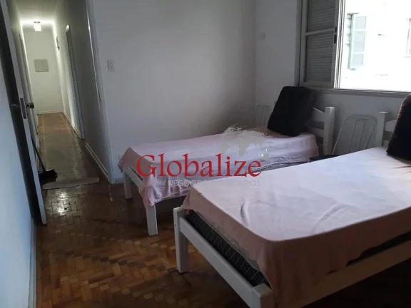 Imagem Casa à venda com 200m², 4 quartos, sala 3 ambientes, 3 vagas por R$1.280.000,00 no Boqueirão em Santos
