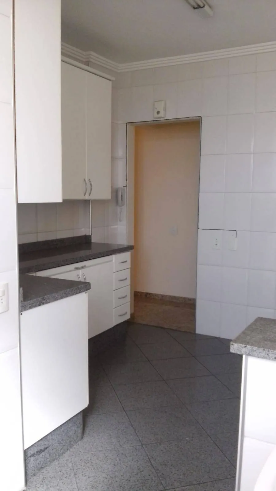 Imagem Apartamento com 3 quartos à venda no Jardim das Nações.