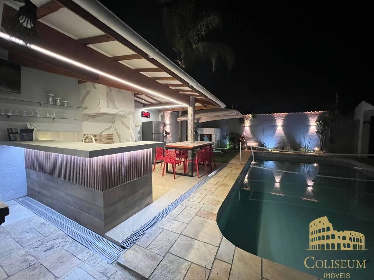 Imagem Casa com 4 dormitórios à venda, 200 m² por R$ 990.000,00 - Balneário Flórida - Praia Grande/SP