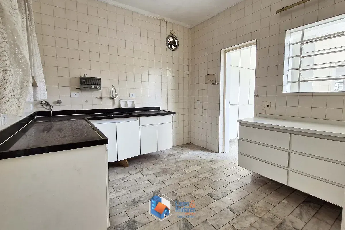 Imagem Sobrado para venda em Cambuci com 6 quartos, sendo 4 suítes, 473m²