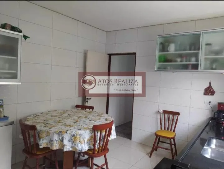 Imagem Vendo Sobrado com Edícula em Parque das Árvores - 3 Dormitórios, Área Gourmet com varanda, 2 vagas de garagens.