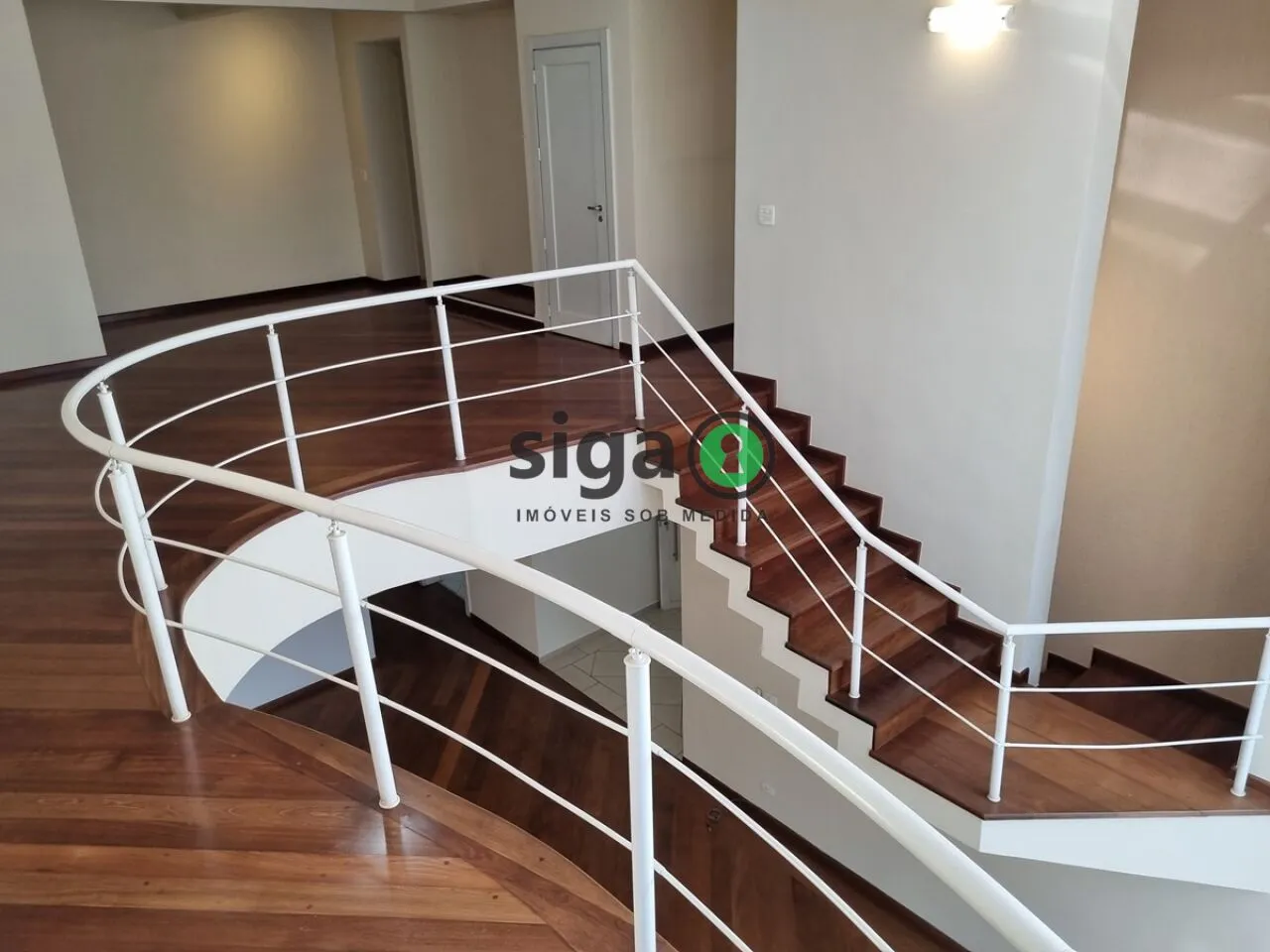 Imagem Casa em condomínio a venda no Alto da Boa Vista com 4 quartos