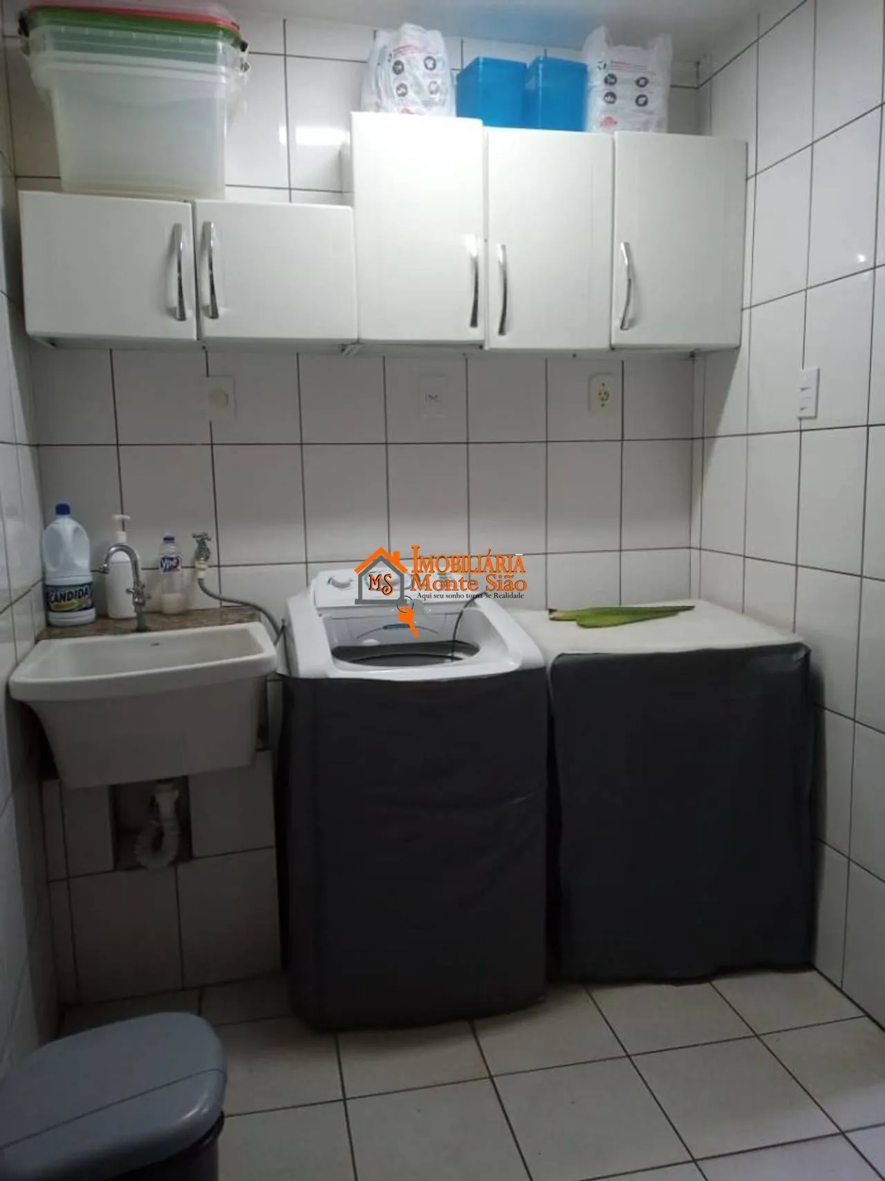 Imagem Sobrado com 3 dormitórios à venda, 256 m² por R$ 1.200.000,00 - Vila Augusta - Guarulhos/SP