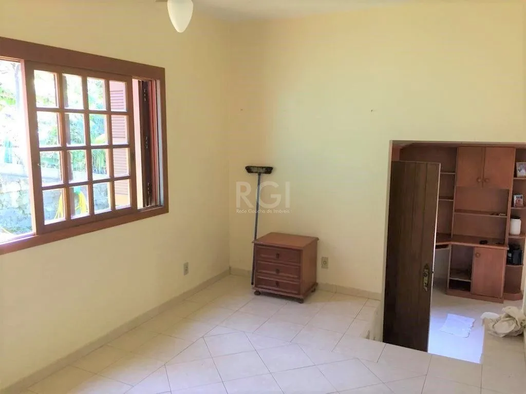 Imagem Casa para Venda - 200m², 3 dormitórios, sendo 1 suites, 2 vagas - Hípica
