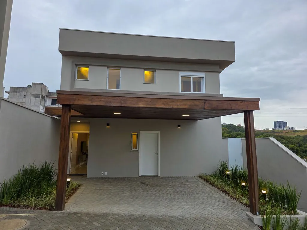 Imagem Casas com 3 suítes a venda em condomínio fechado em Poços de Caldas - MG
