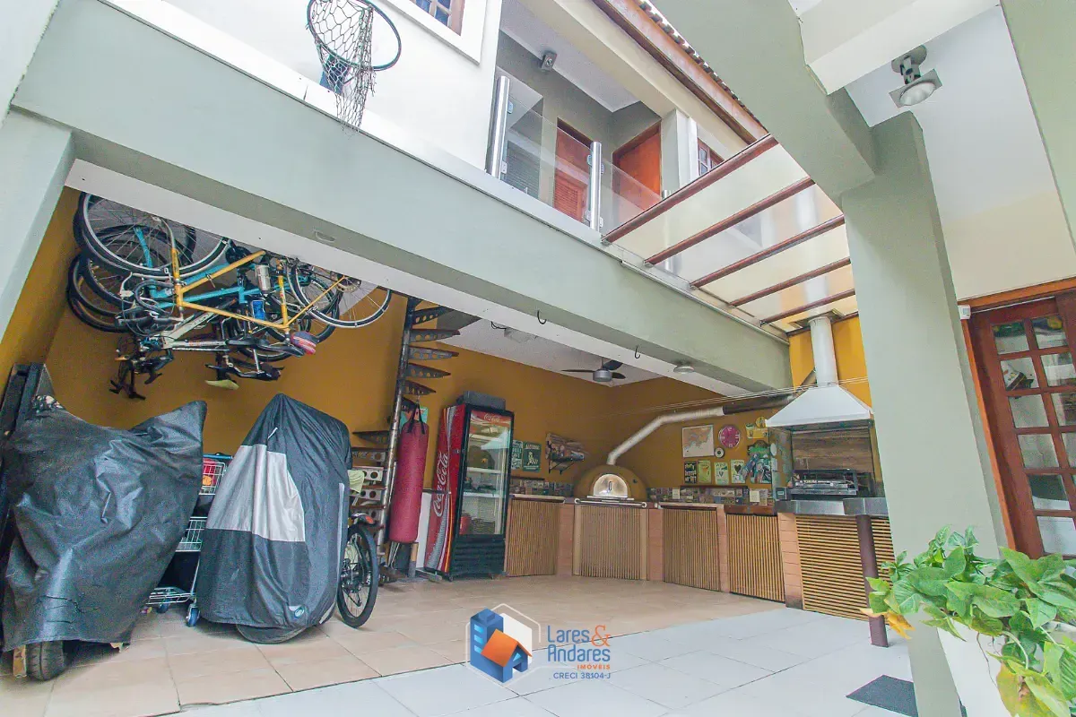 Imagem Casa para venda em Vila Deodoro com 4 quartos, sendo 1 suíte, 286m²