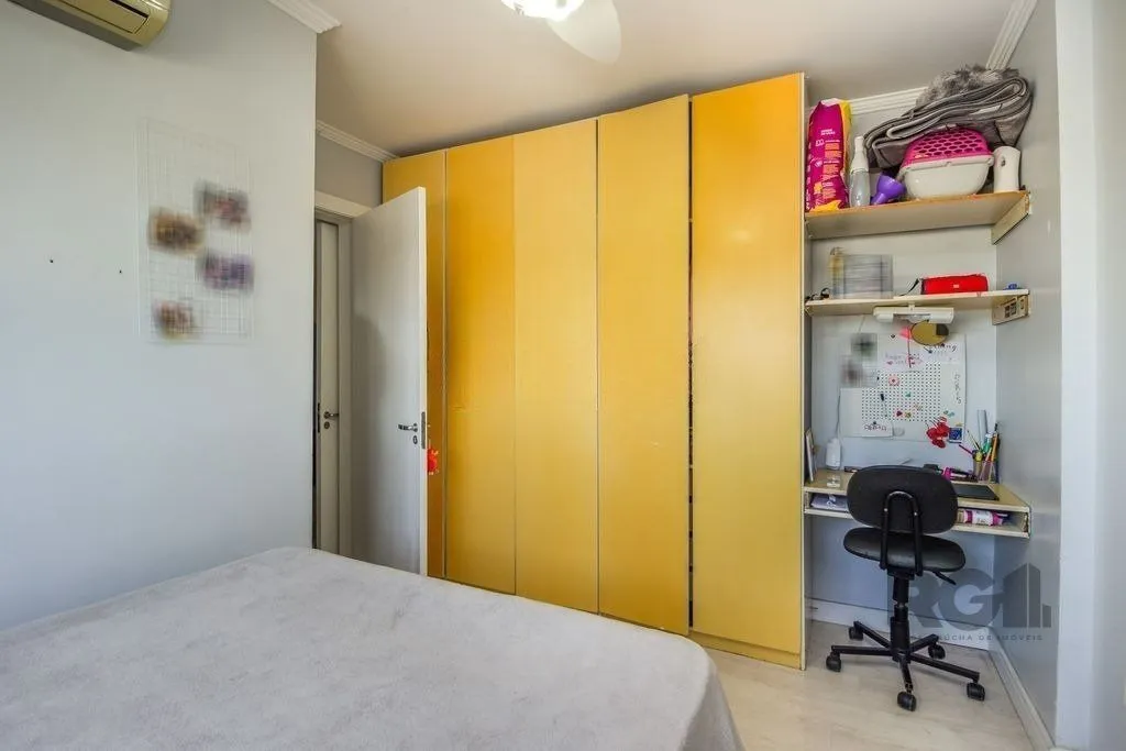 Imagem Excelente apartamento de 107 m² com 3 dormitórios e 2 vagas cobertas.