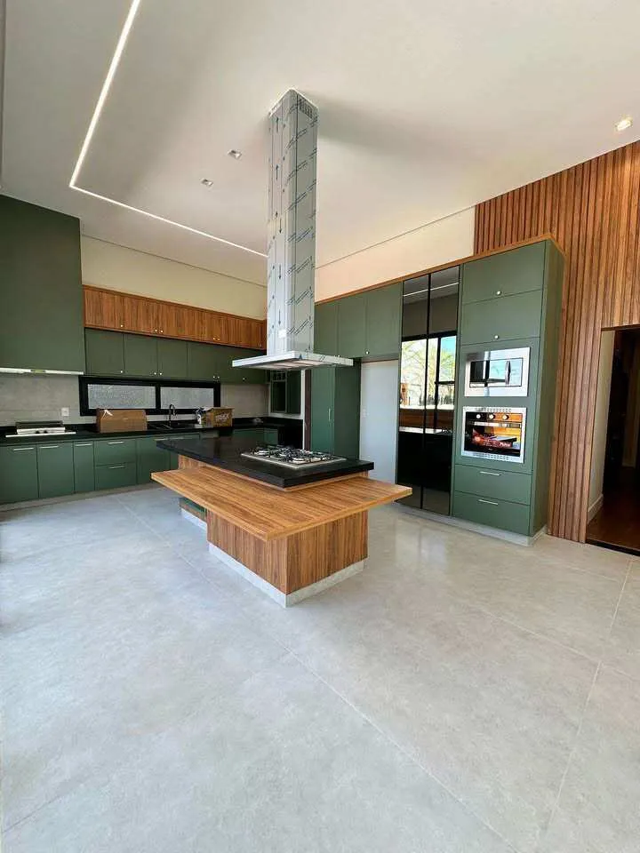 Imagem Casa à venda, Núcleo Agrícola Alpha, com 4 quartos, 272m2