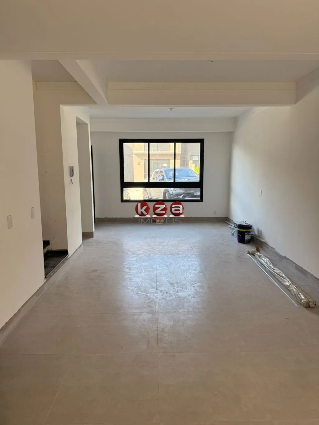 Imagem Casa de Vila à venda Próximo ao Colégio Porto Seguro em Valinhos-SP, 3 suítes, 2 salas, 4 banheiros, 2 vagas de garagem, 141m².