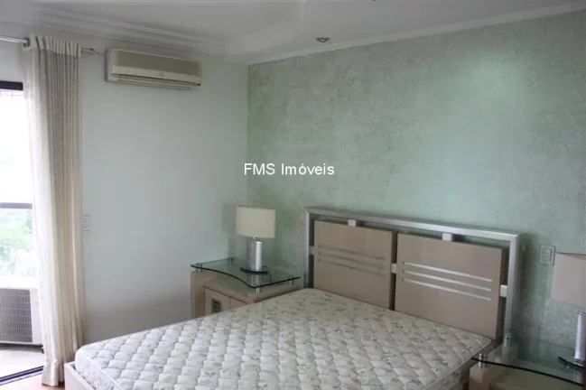 Imagem Apartamento de luxo à venda no Bosque da Saúde, São Paulo-SP: 4 quartos, 3 suítes, 4 salas, 4 vagas de garagem!