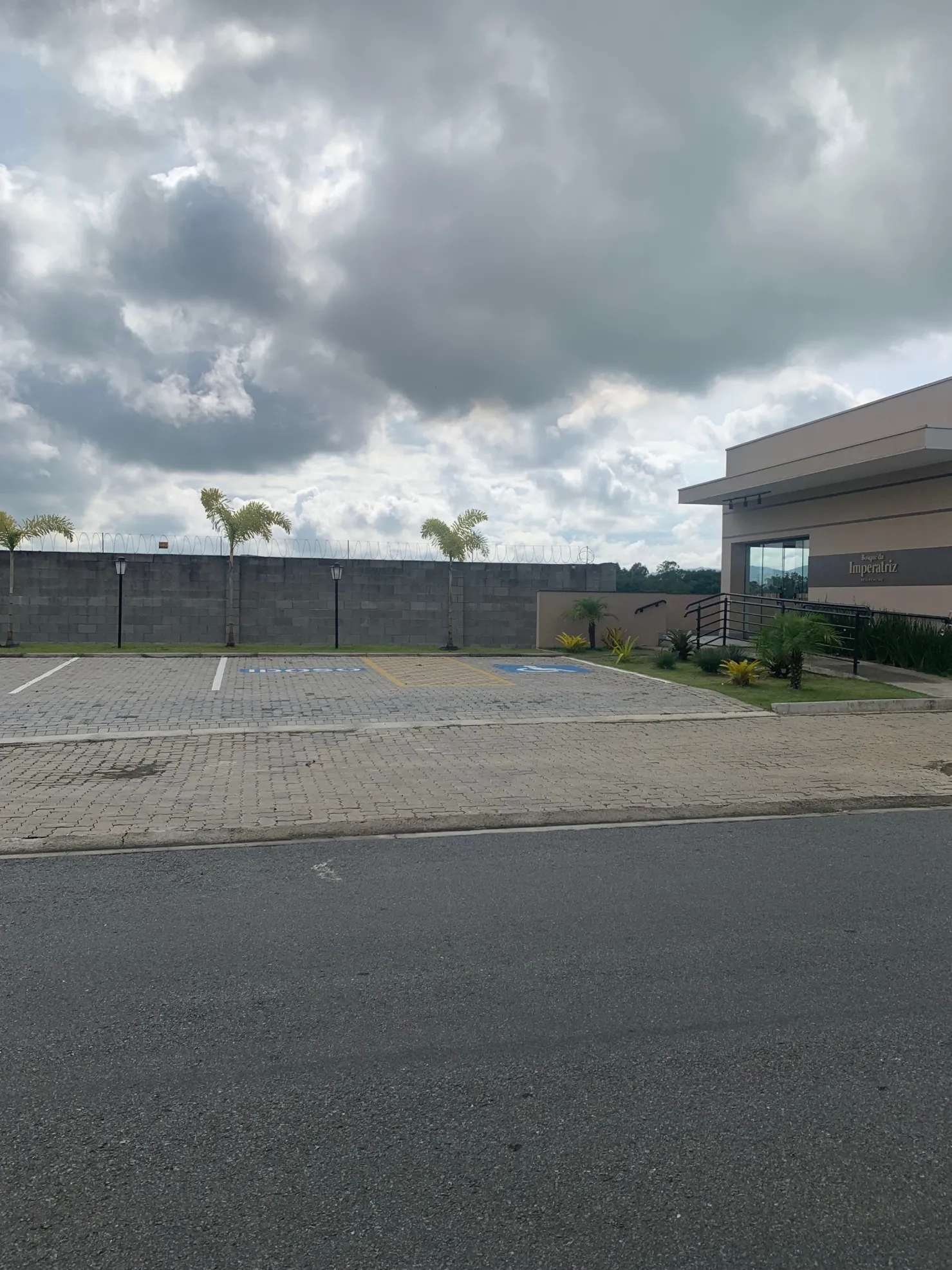 Imagem Terreno em condomínio à Venda, Residencial e Comercial Bosque da Imperatriz, Pindamonhangaba, SP