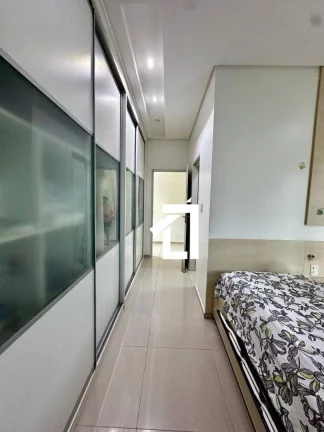 Imagem Casa | Condominio Fechado | 4 Suítes com Piscina Privativa | 352m2