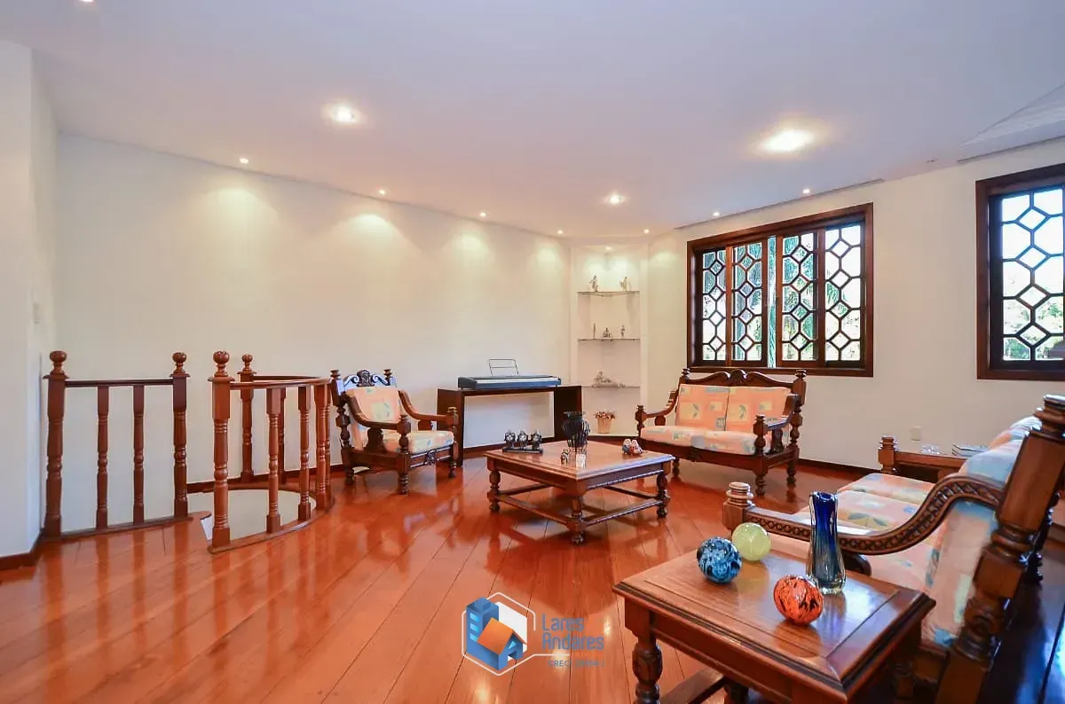 Imagem Casa para venda em Alto da Boa Vista com 4 quartos, sendo 2 suítes, 488m²