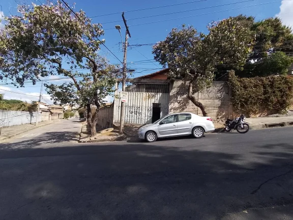 Imagem OPORTUNIDADE ÚNICA CASA NO BAIRRO SÃO SALVADOR !!!!!!!!!!