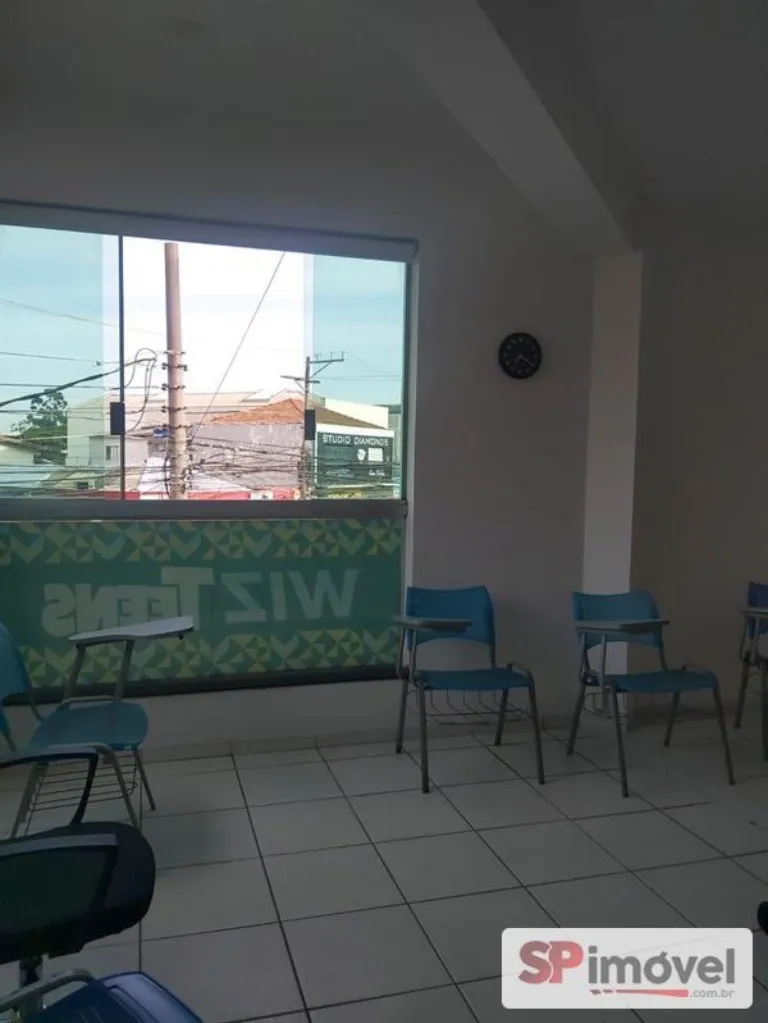 Imagem Locação de Prédio Comercial na Santa Terezinha, Santo André-SP: 2 Banheiros e 360,00 m² de Área.