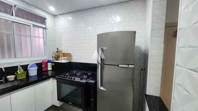 Imagem Apartamento Padrão à venda com 2 dormitórios e Vista para o mar no bairro Itararé de São Vicente/SP