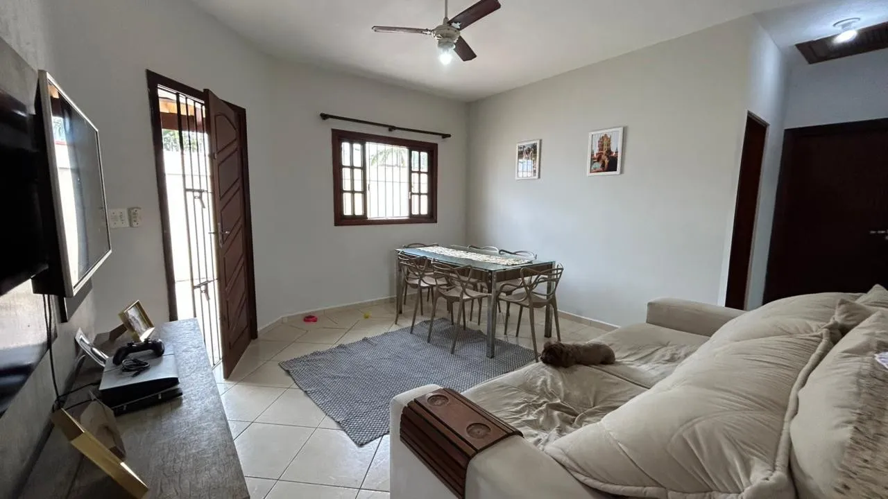 Imagem Casa para Venda em Itanhaém, Cibratel II, 3 dormitórios, 1 suíte, 1 banheiro, 2 vagas