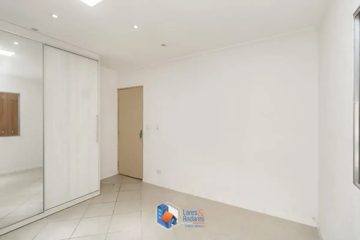 Imagem Casa para venda em Jardim das Rosas (Zona Norte) com 2 quartos, sendo 1 suíte, 240m²