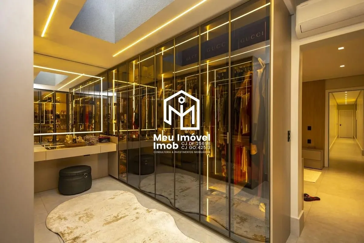 Imagem Casa 4 Quartos 4 Suítes 4 Vagas 900m² Porteira Fechada